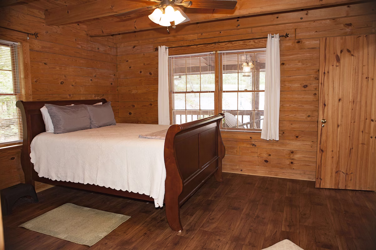 Warm Springs, GA Shepherd's Den Cabin
