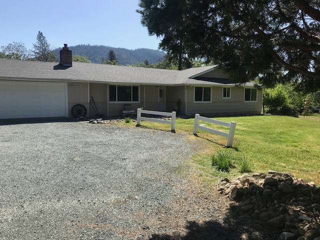 Grant's Pass, OR Home