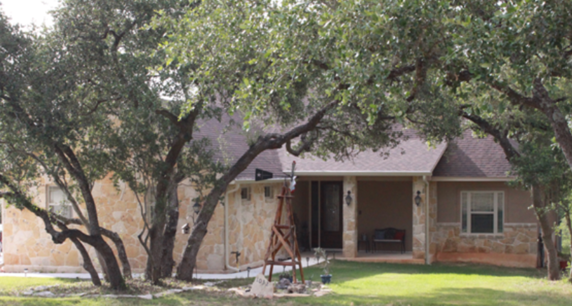 New Braunfels, TX Home and RV Hook-up