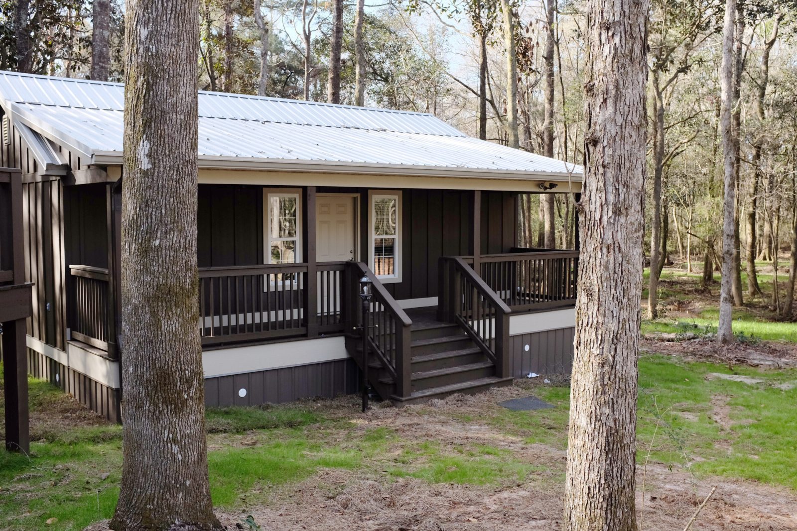 Dothan, AL Living Waters Cabins