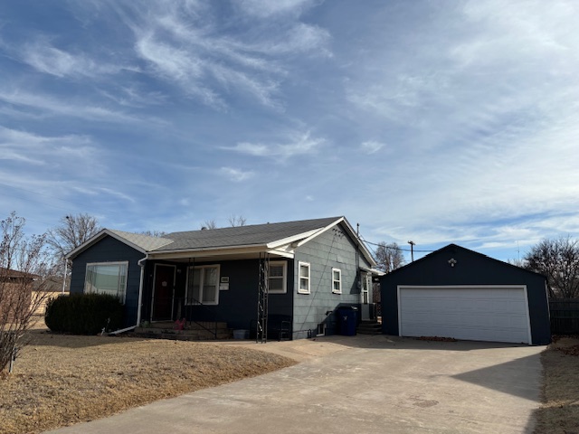 Cherokee, OK Unhosted Home
