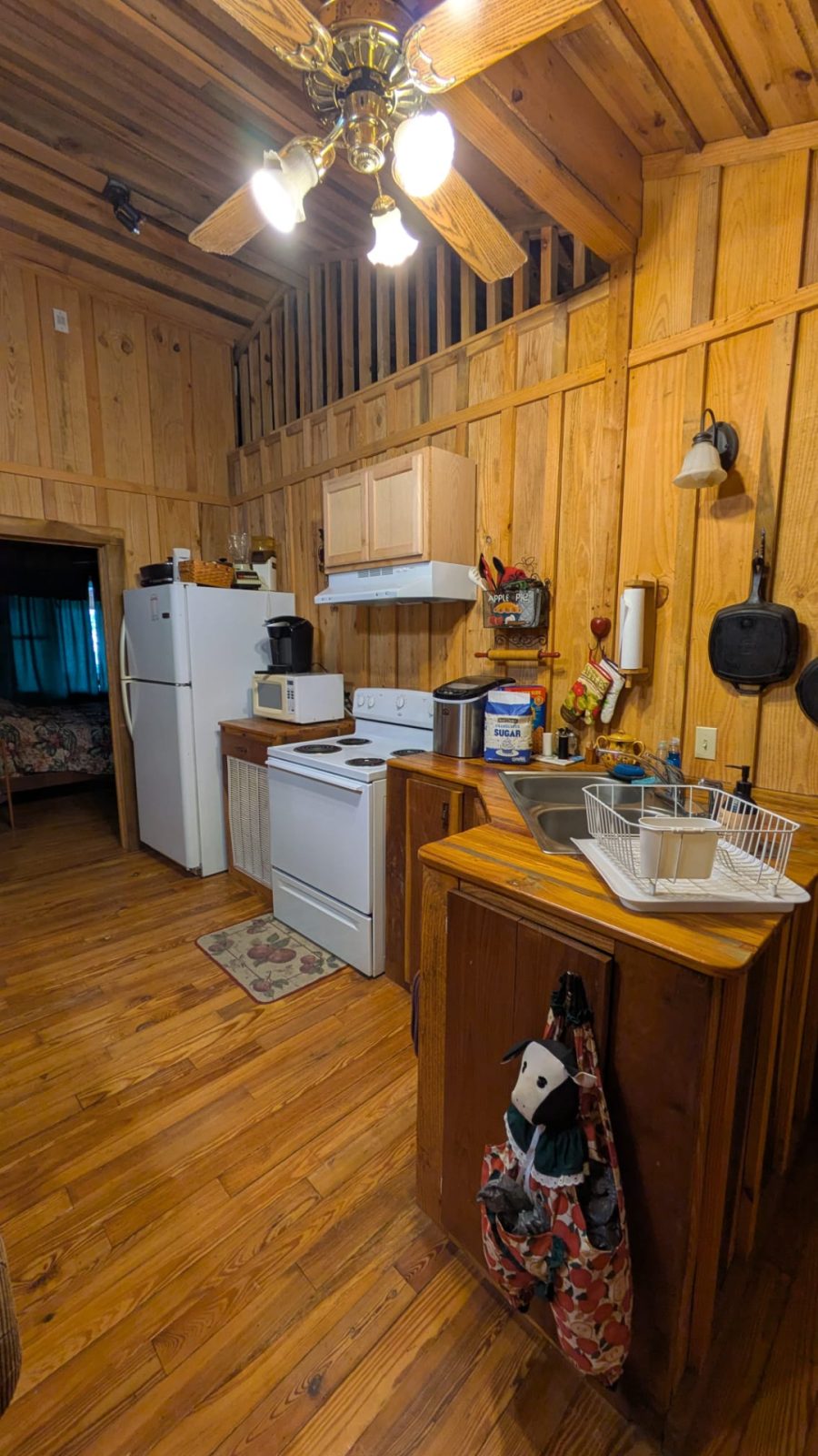 Ariton, AL Vineyard Retreat Cabins