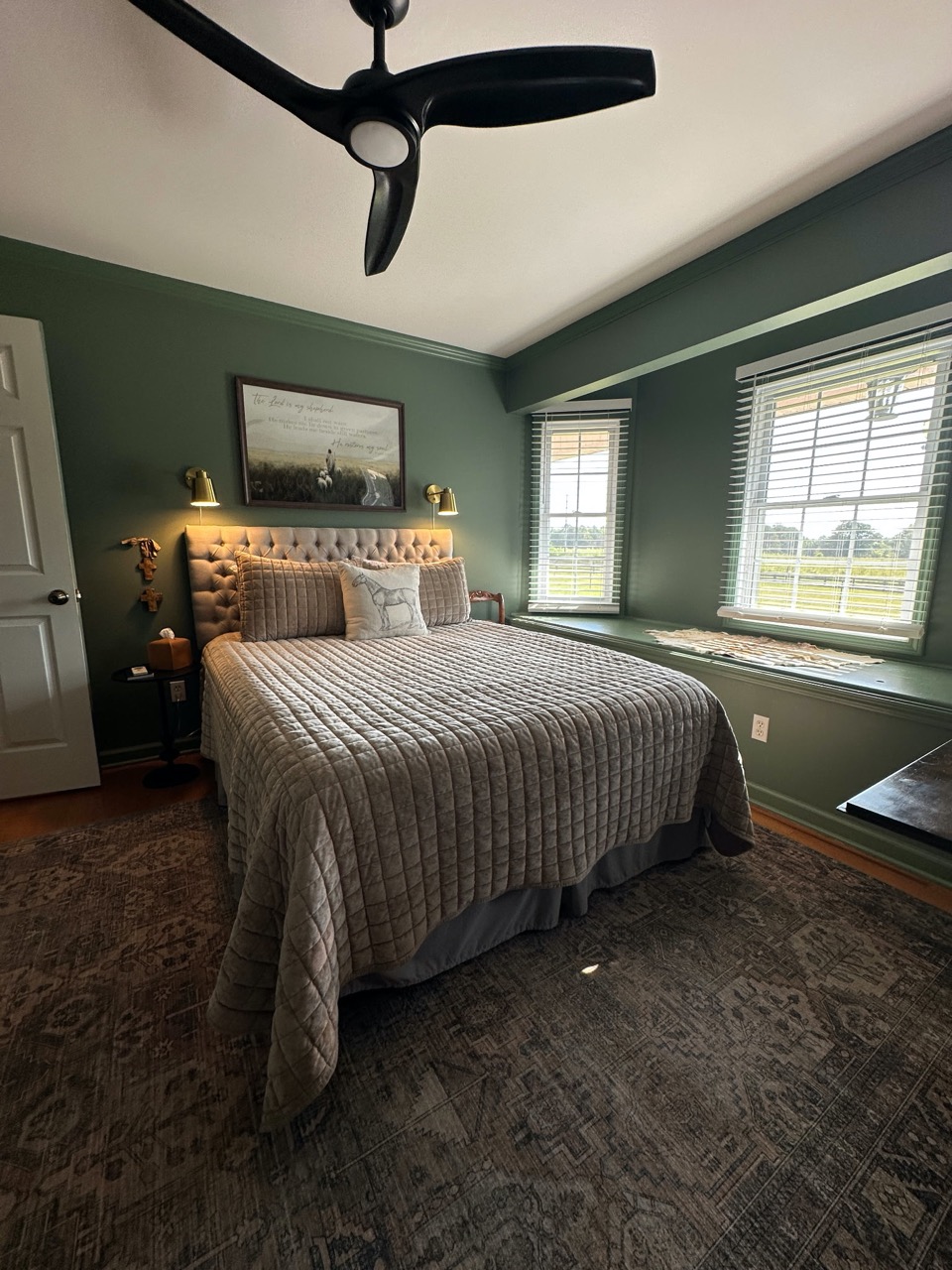 Bon Aqua, TN Still Waters Retreat Home