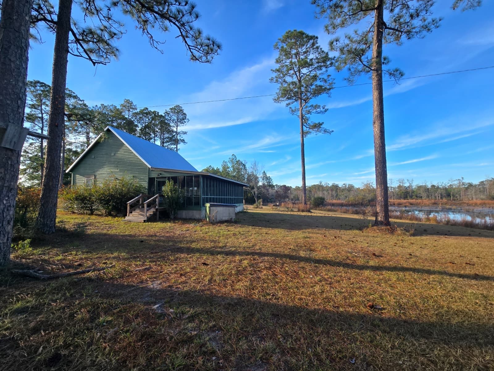 Geneva, AL Unhosted Pond Cabin