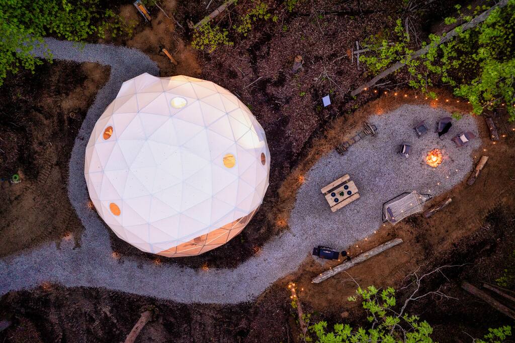 Robbins, TN Large Glamping Geodome