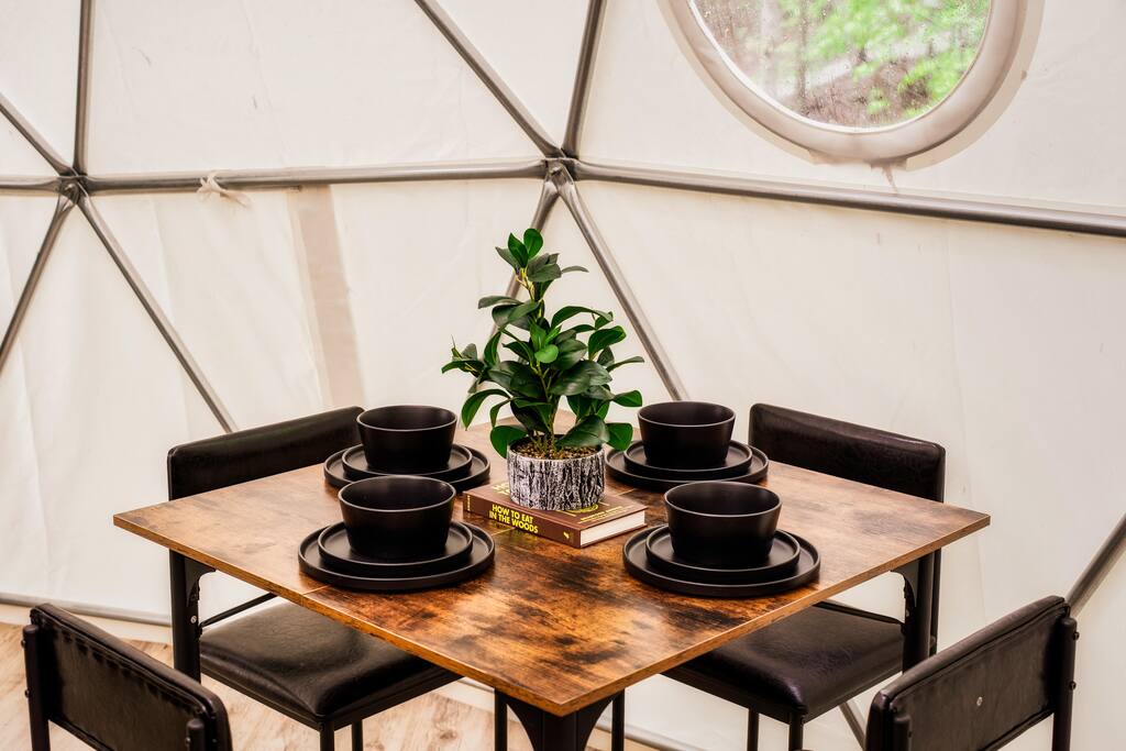 Robbins, TN Large Glamping Geodome