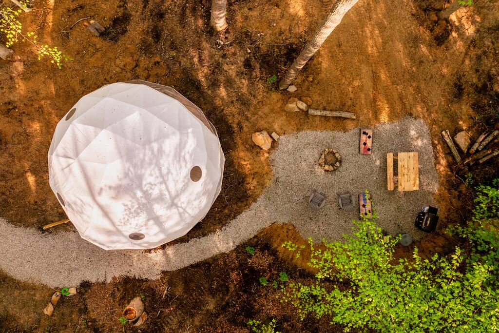 Robbins, TN Small Glamping Geodome
