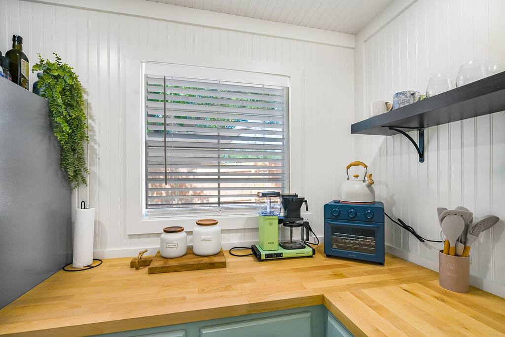 Driftwood, TX Tiny Home with Cowboy Pool
