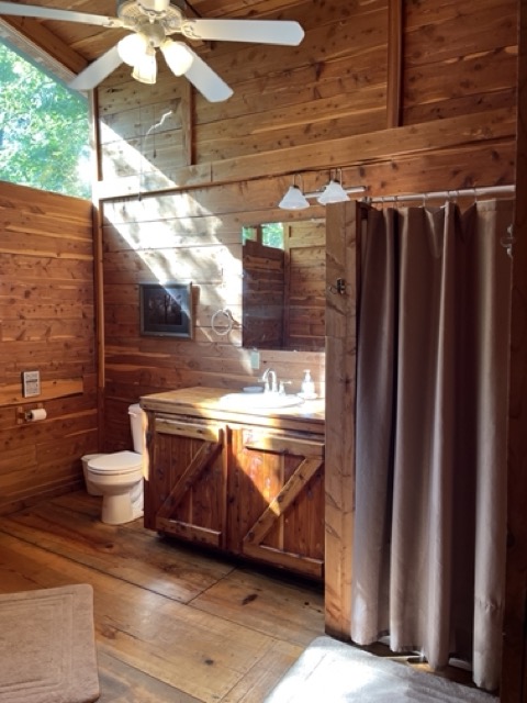 Harriet, AR Tributary Retreat Cedar Cabin