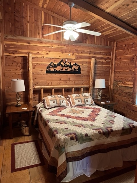 Harriet, AR Tributary Retreat Cedar Cabin