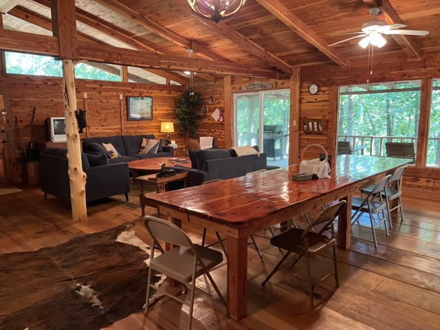 Harriet, AR Tributary Retreat Cedar Cabin
