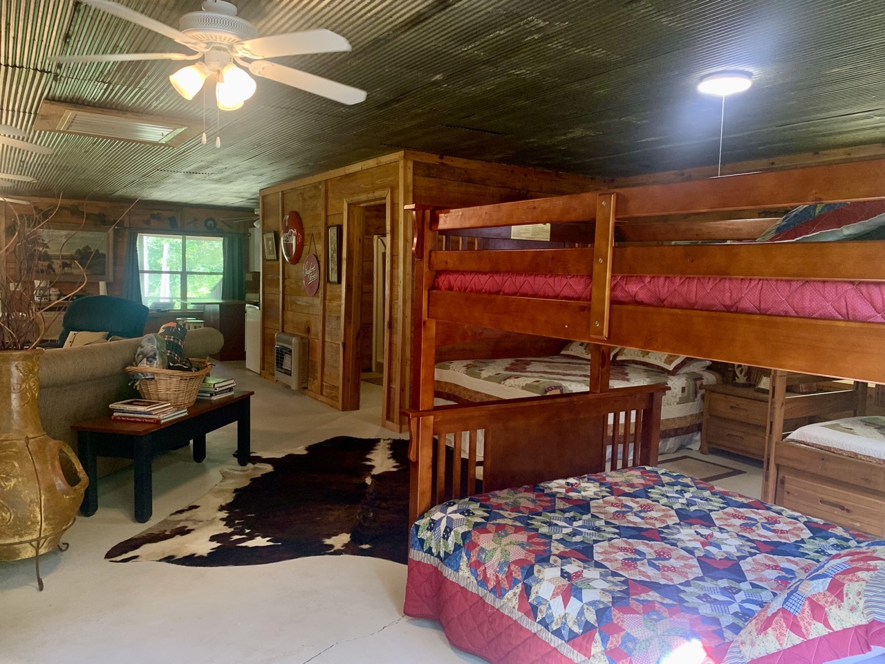 Harriet, AR Tributary Retreat Woods Cabin