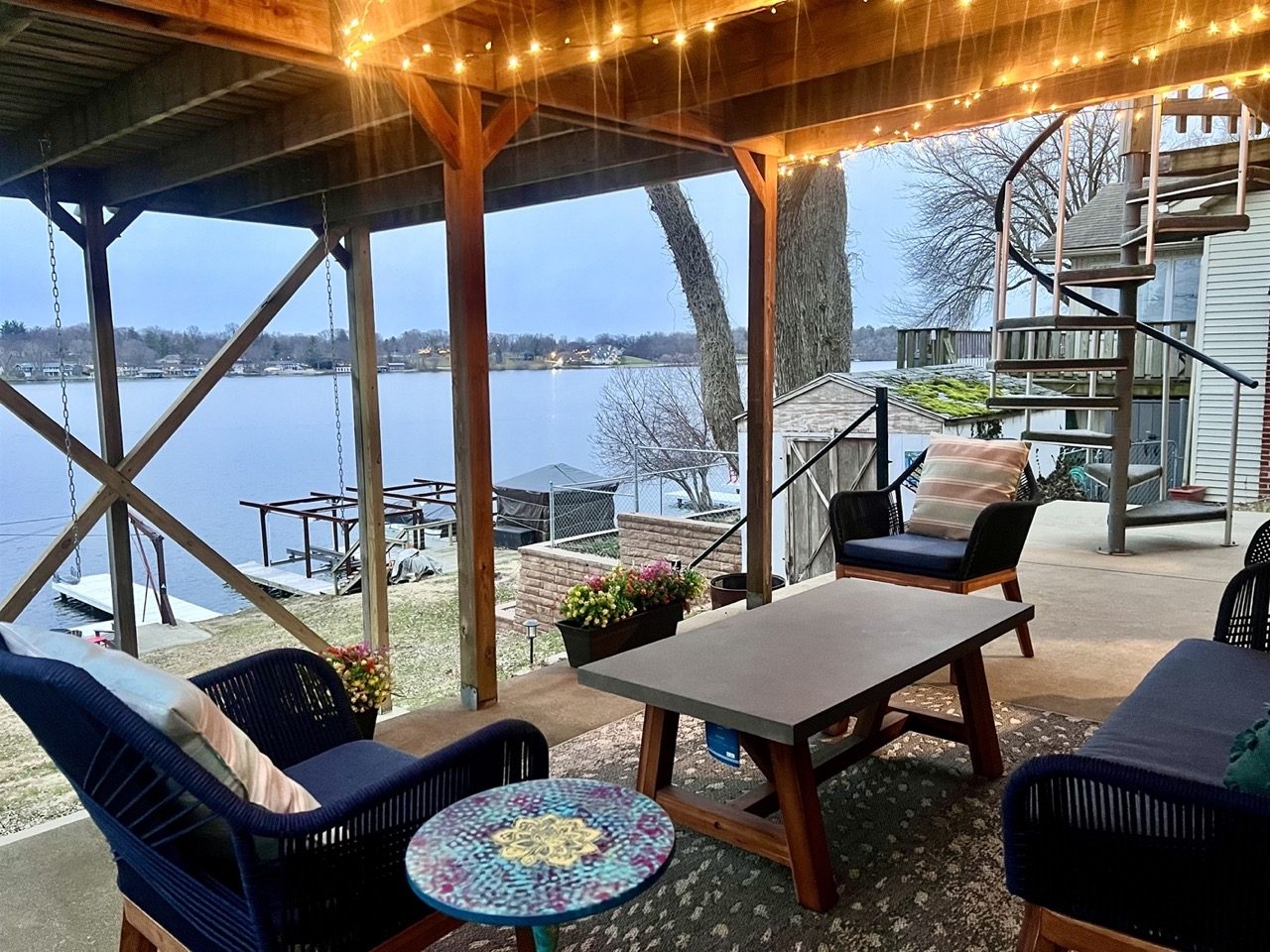 Decatur, IL Lake Shore Cottage Home