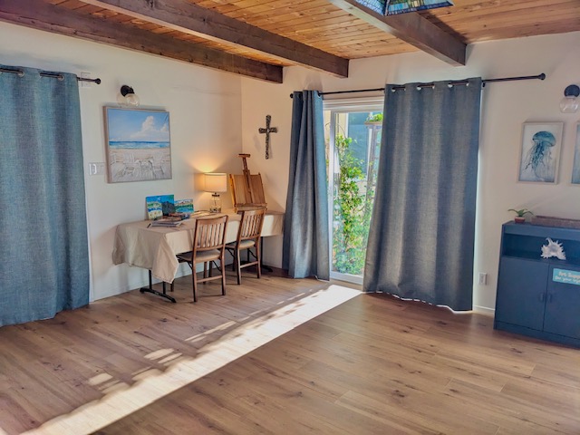 San Diego, CA Unhosted Home
