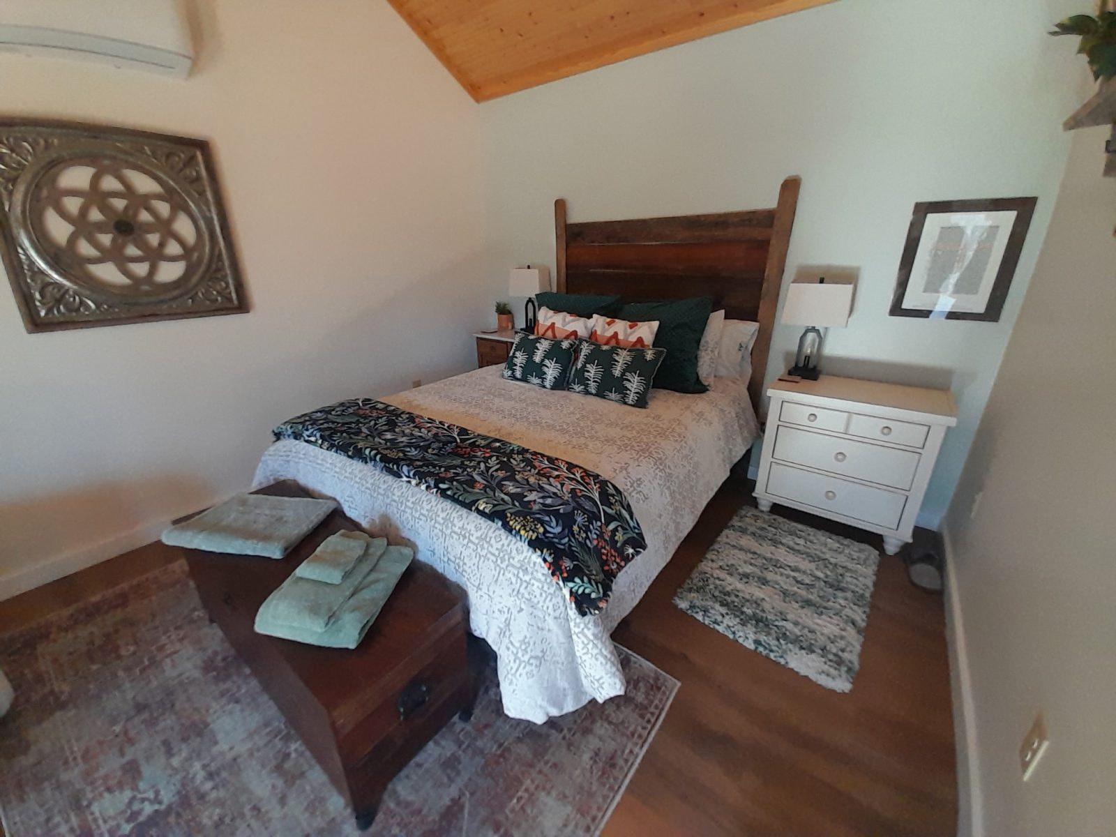 Pamplin, VA Cottage