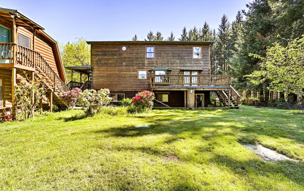 Brookings, OR Log Cabin
