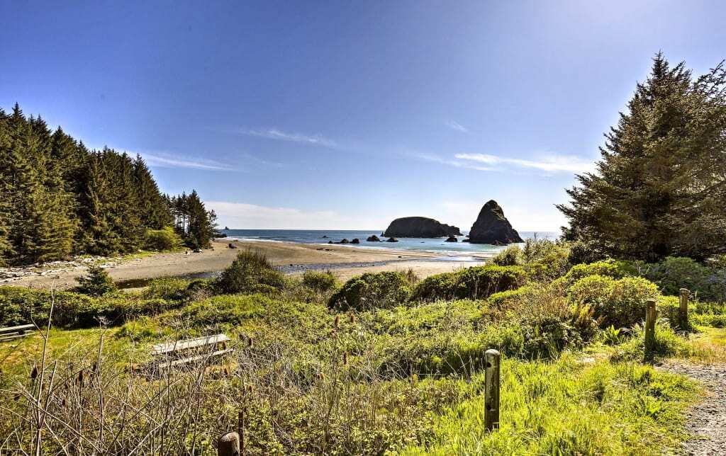 Brookings, OR Log Cabin
