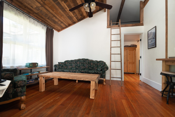 Index, WA Bush House Inn