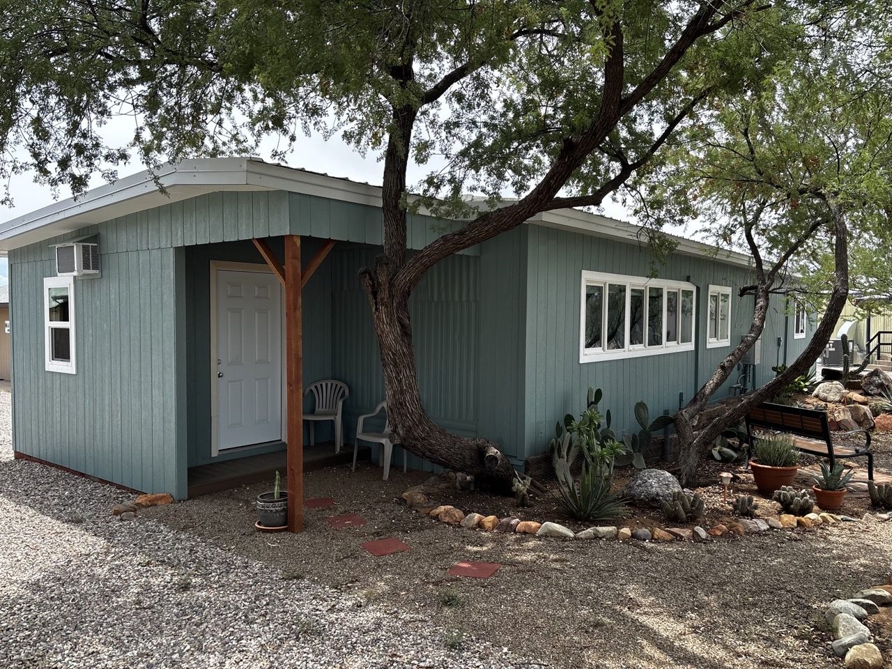 Tucson, AZ Cactus Cabin