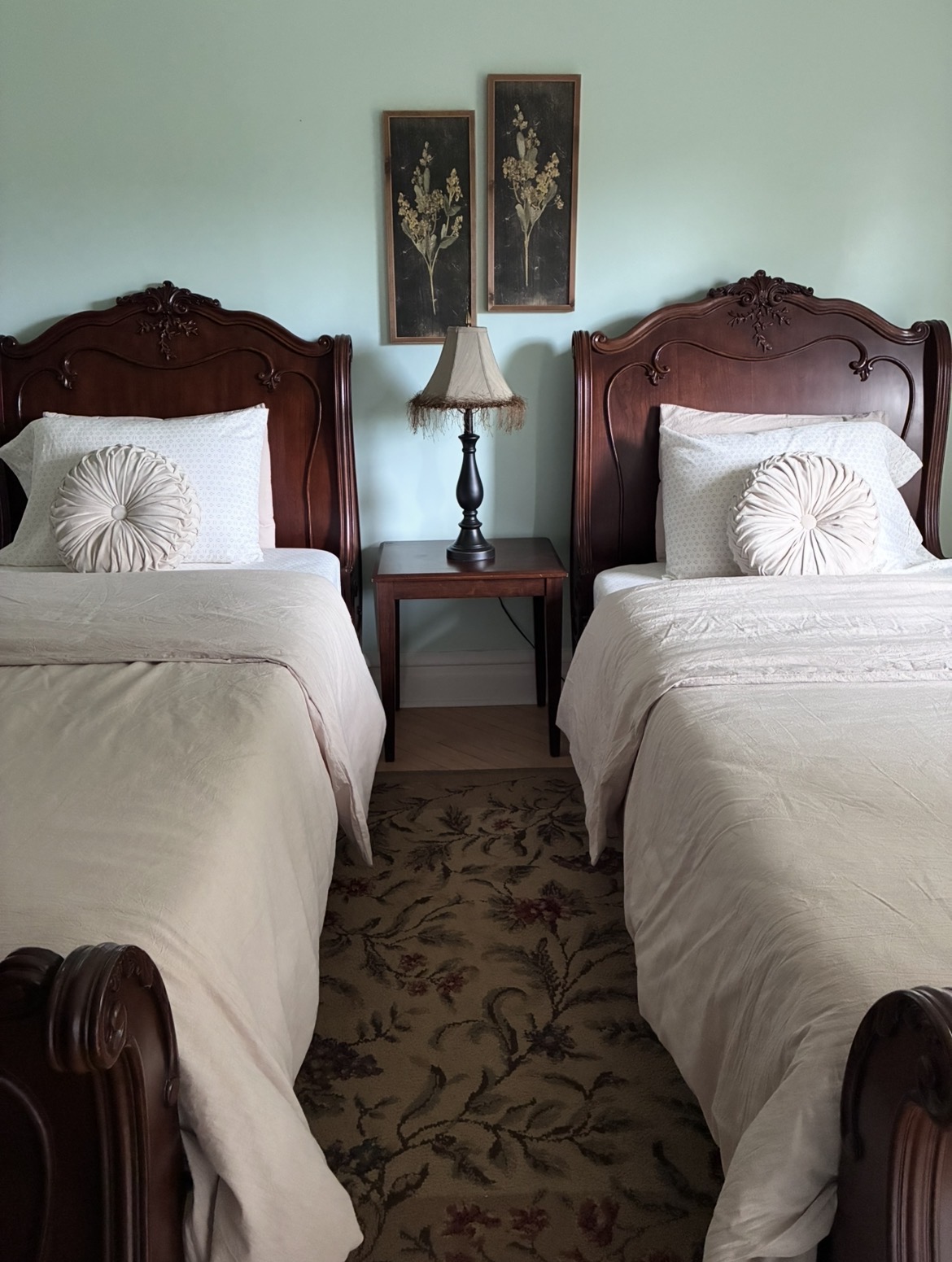 Chambersburg, PA Inn Sunset Suite